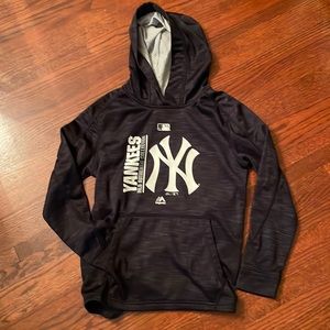 New York Yankees Hooded Sweatshirt Size M (10-12)